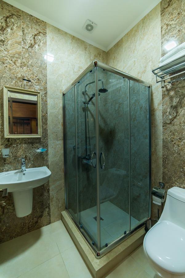 Hotel New Телави Экстерьер фото