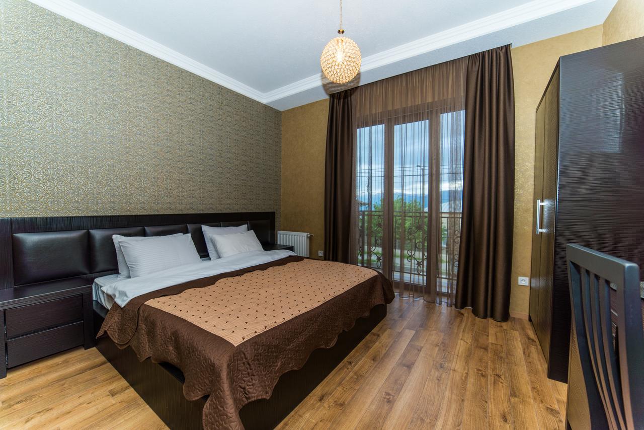 Hotel New Телави Экстерьер фото