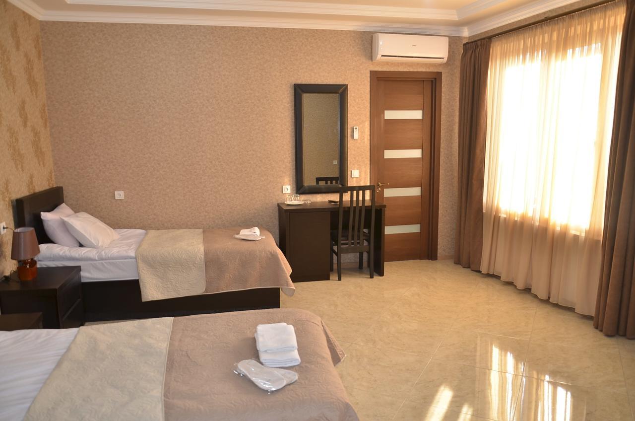 Hotel New Телави Экстерьер фото